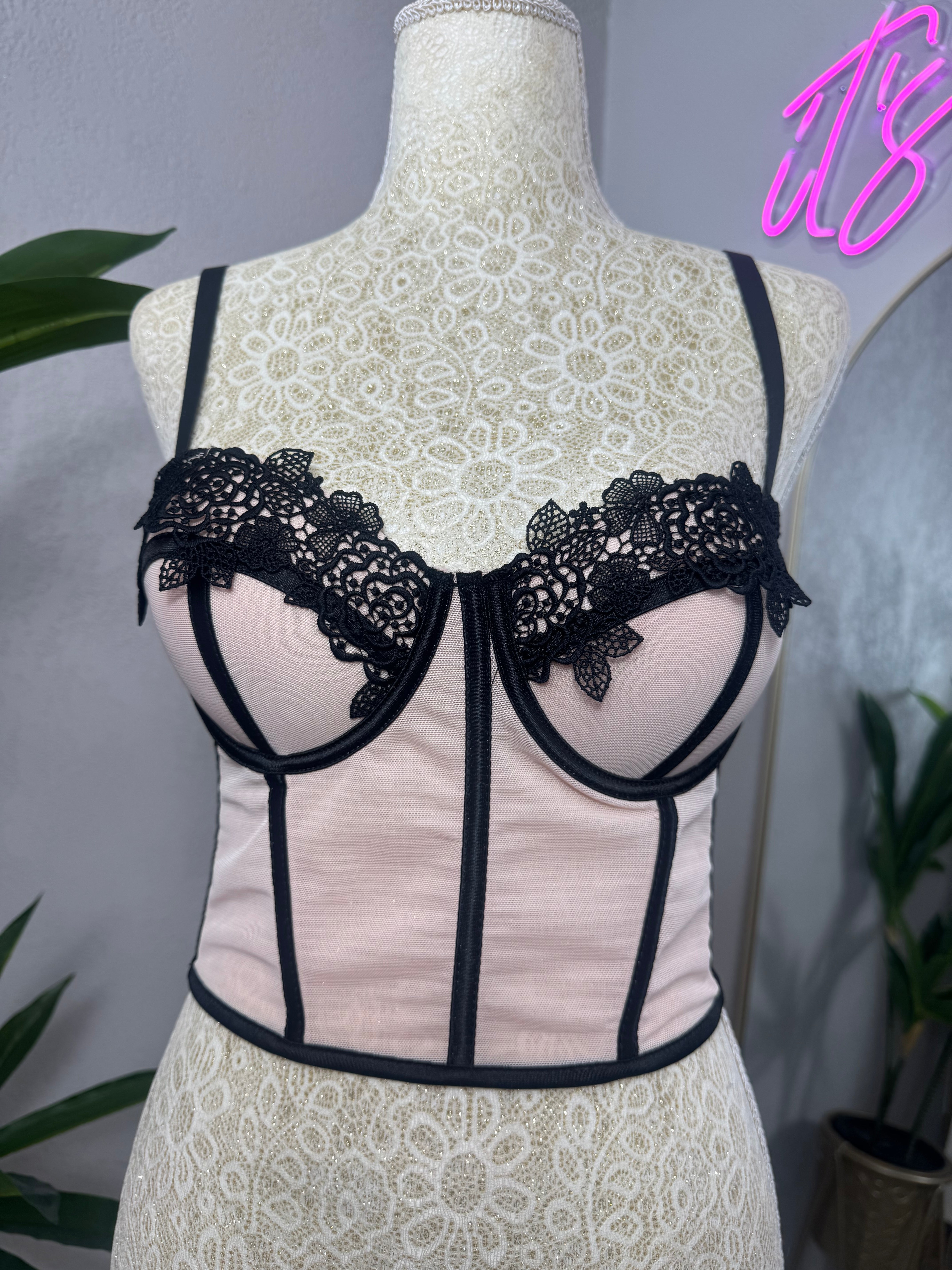 Corset con transparencia